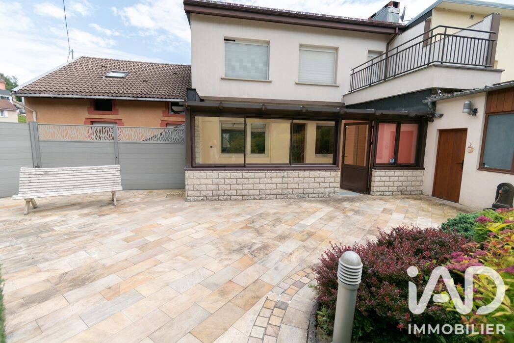 Maison 5 pièces 176 m² · à Thil · 175,5 m² · 319 000 €