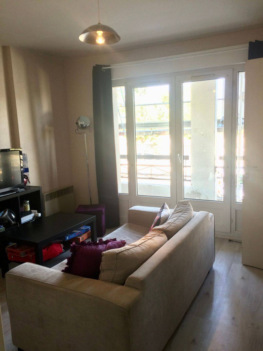 Appartement 1 pièce 30 m² · à Montfort-l'Amaury · 30,4 m² · 650 €