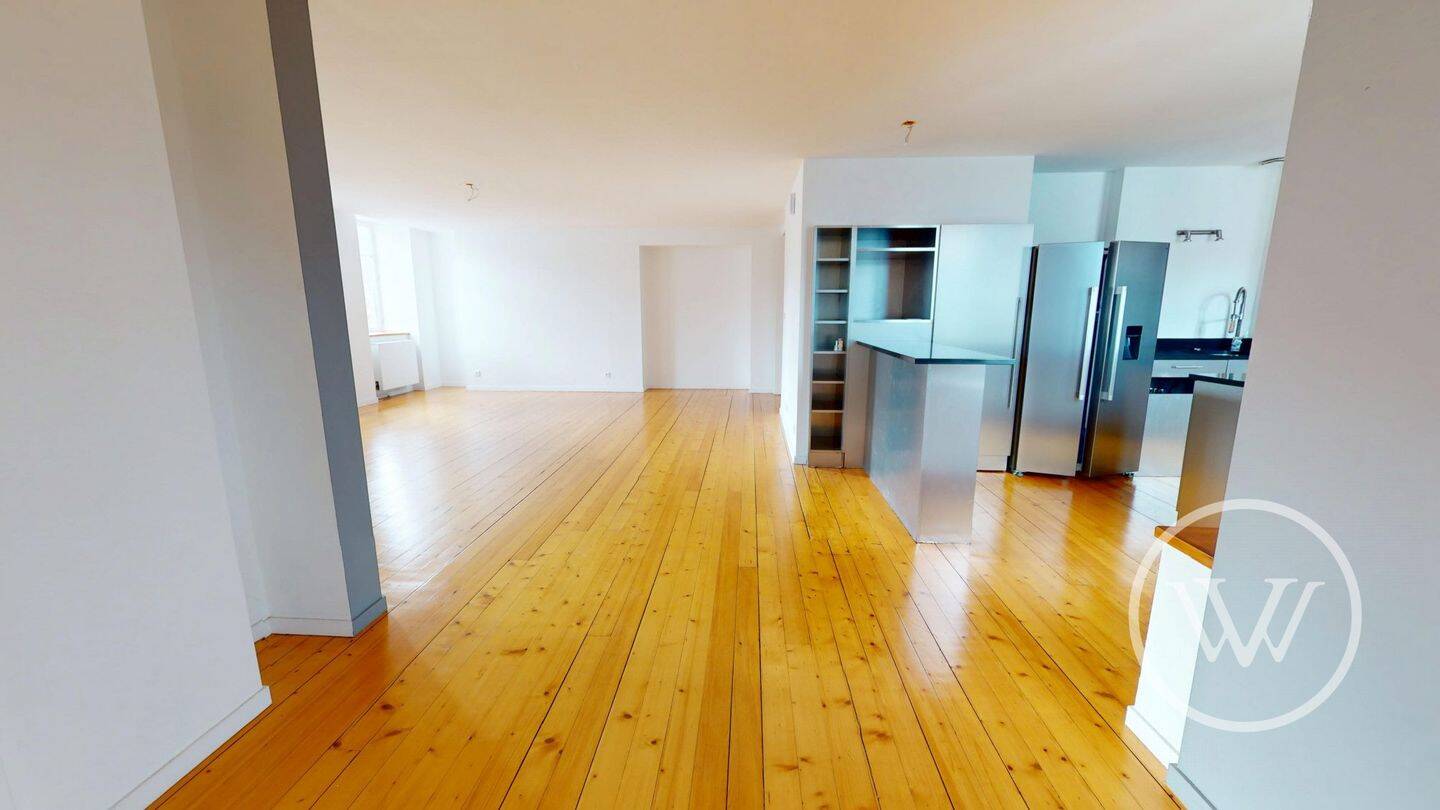 Appartement 6 pièces 166 m² · à Besançon · 166 m² · 350 000 €