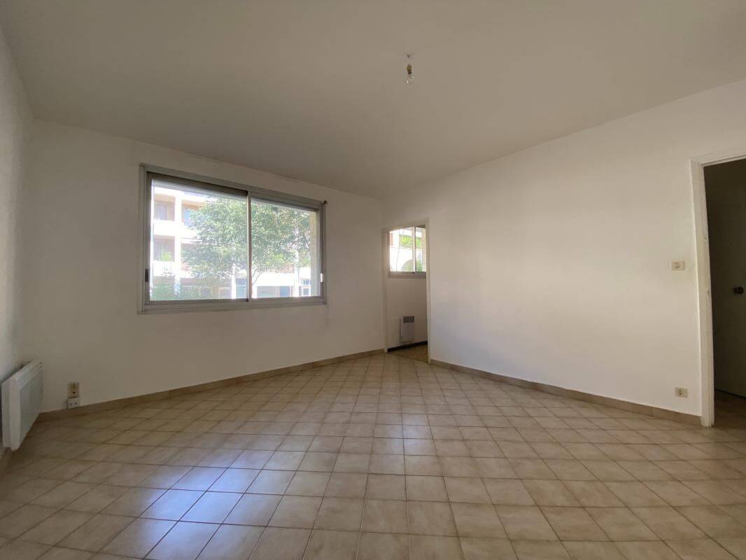 Appartement 1 pièce 29 m² · à Les Angles · 29 m² · 430 €