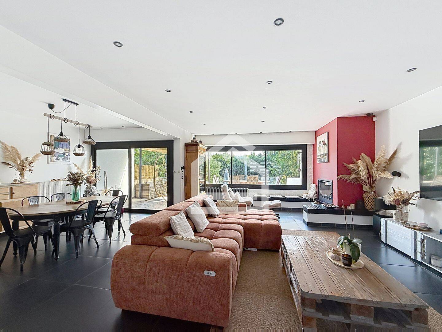 Maison 8 pièces 230 m² · à Saint-Aubin-de-Médoc · 230 m² · 699 000 €