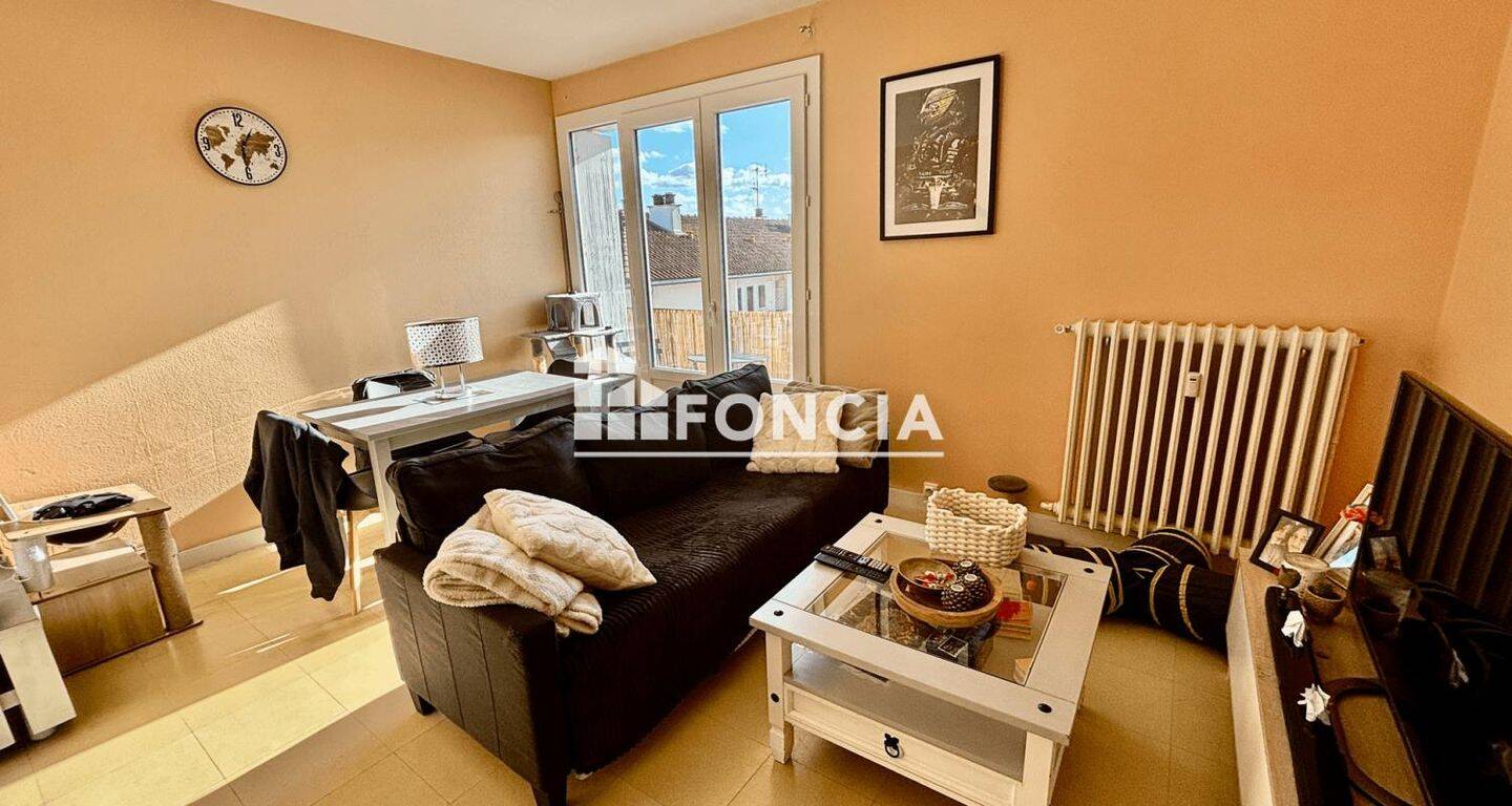 Appartement 3 pièces 58 m² · à Poitiers · 57,5 m² · 84 000 €