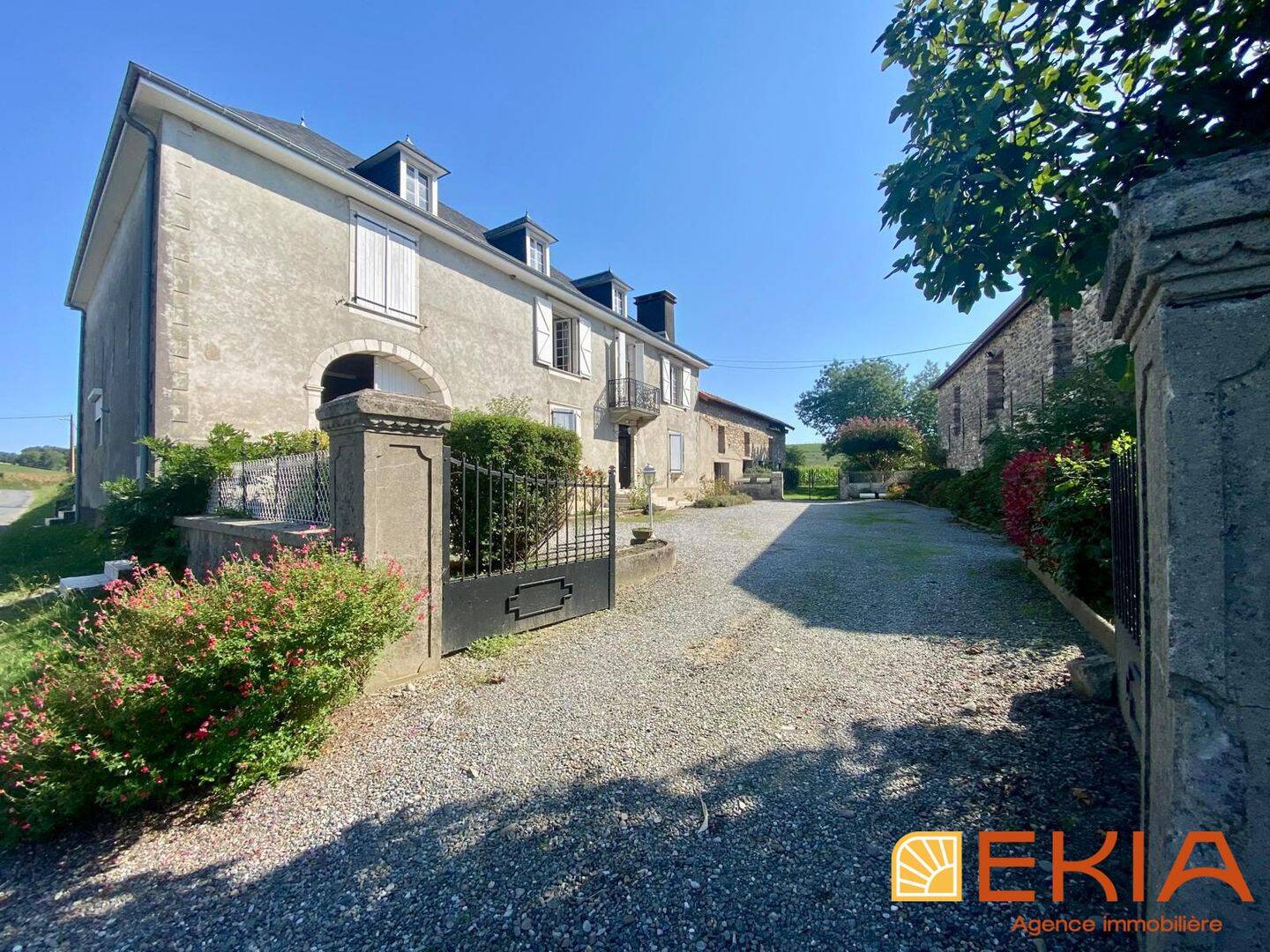 Maison 10 pièces 280 m² · à Narp · 280 m² · 420 000 €
