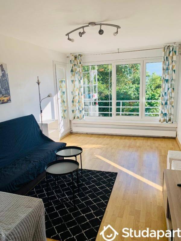1 pièce 10 m² · à Saint-Herblain · 10 m² · 465 €
