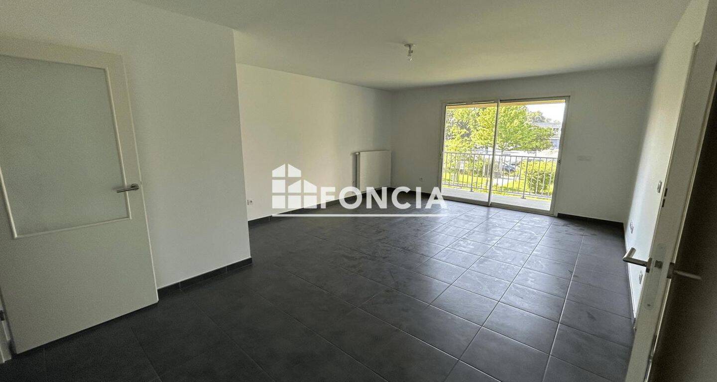 Appartement 3 pièces 78 m² · à Grenoble · 78,4 m² · 857 €/mois
