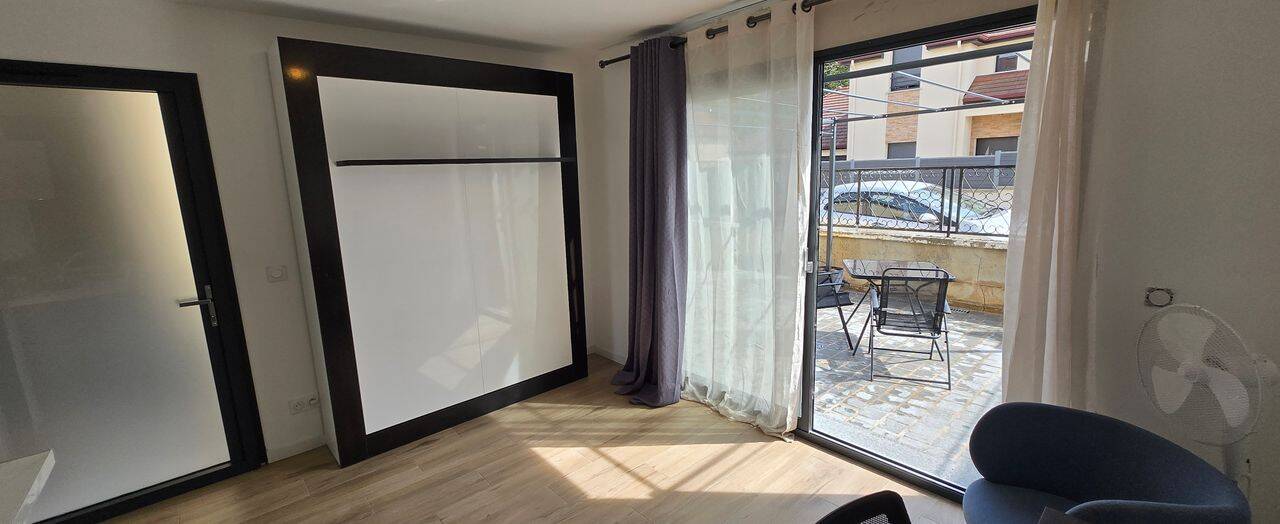 Appartement 1 pièce 20 m² · à Les Essarts-le-Roi · 20 m² · 600 €/mois