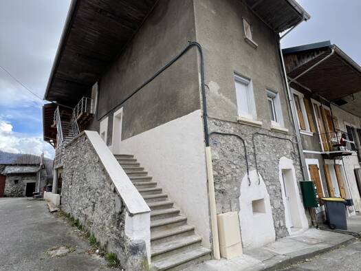 Immeuble à vendre 295 000 € 144 m² Grésy-sur-Isère 73460