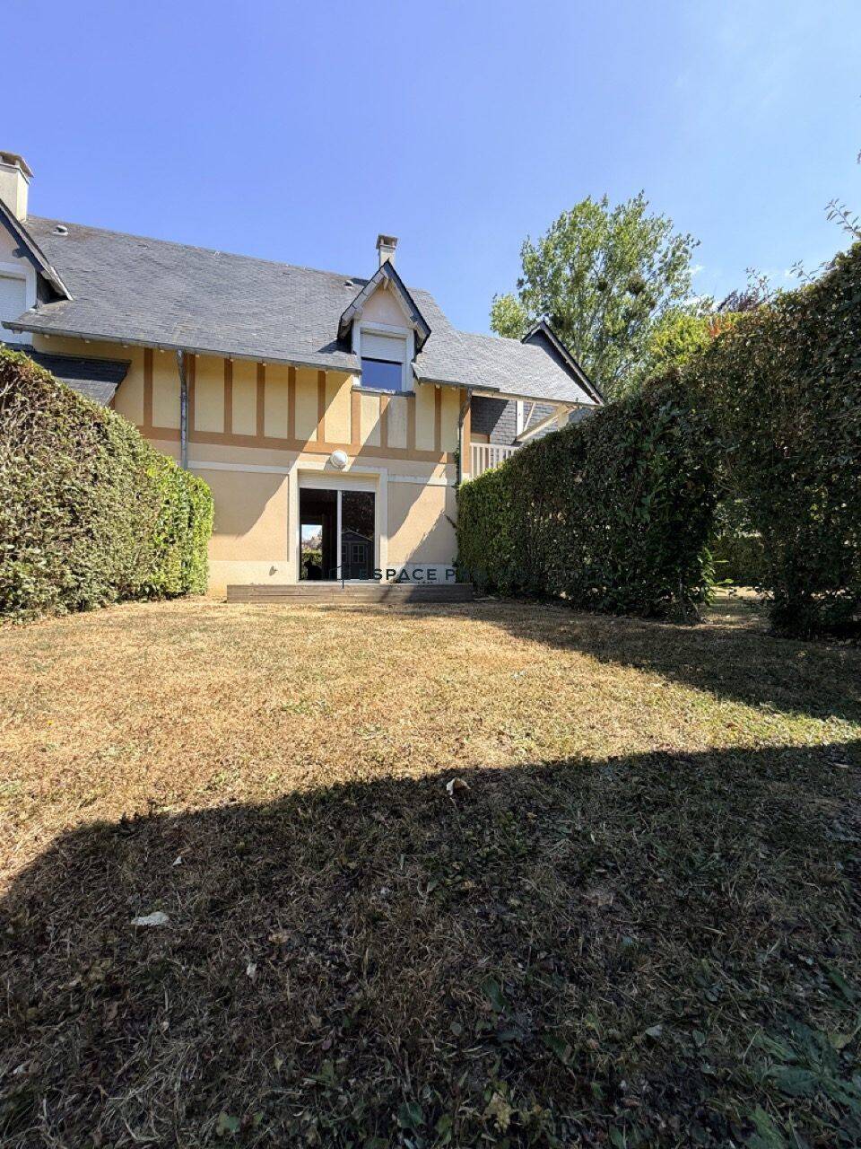 Maison 1 pièce 62 m² · à Touques · 62 m² · 299 000 €