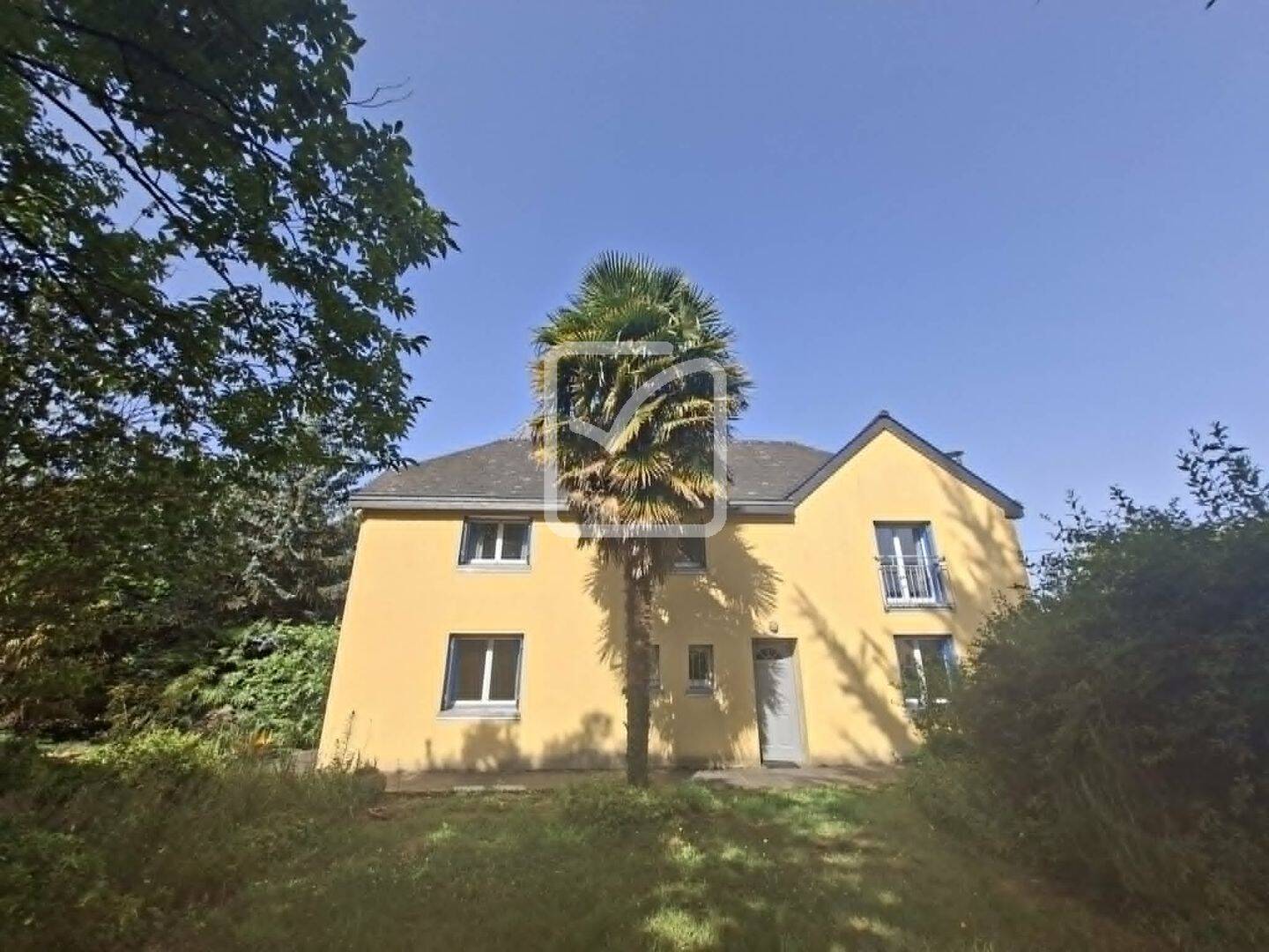 Maison 9 pièces 215 m² · à Concoret · 215 m² · 295 000 €