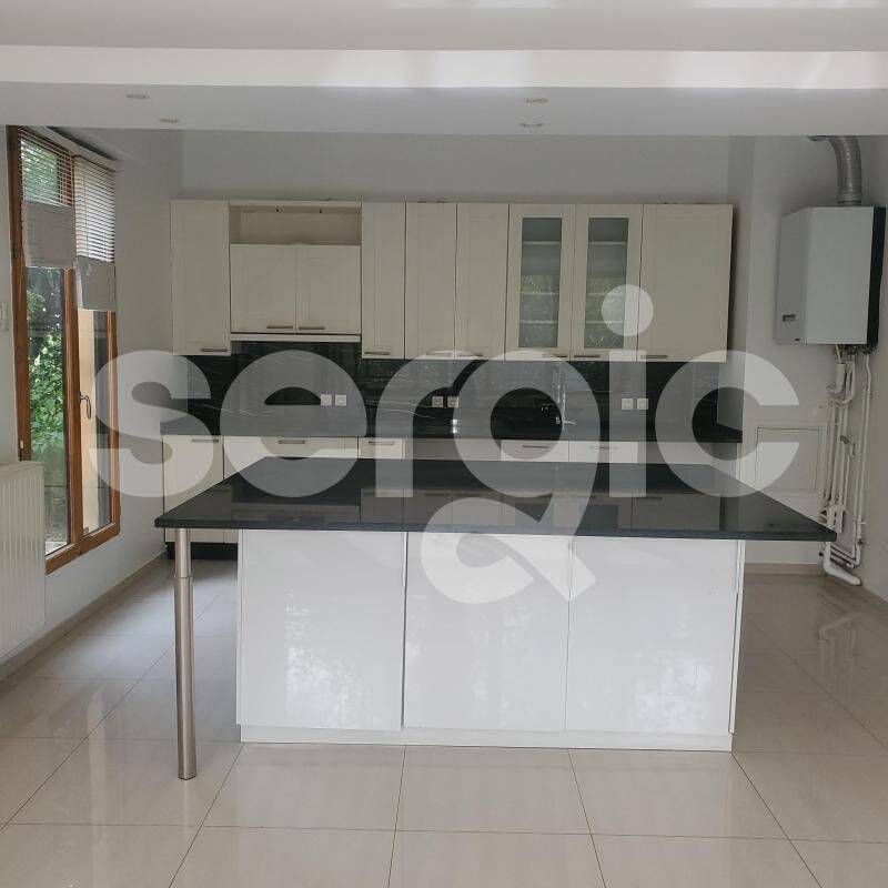 Appartement 5 pièces 128 m² · à Paris 17ème Arrondissement · 128 m² · 3 587 €