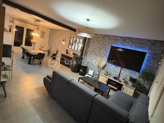 Maison à vendre 179 900 € 6 pièces 4 chambres 120 m² 779 m² de terrain Saint-Vincent-du-Lorouër 72150