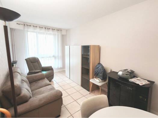 Appartement à vendre 174 000 € 2 pièces 1 chambre 40 m² Étage 1/4 Sud-Bords de Marne-Foch Chelles 77500