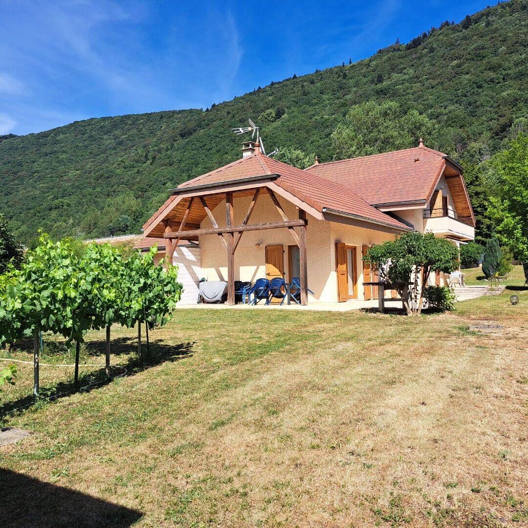 Maison 6 pièces 173 m² · à Saint-Martin-de-la-Cluze · 173 m² · 476 000 €