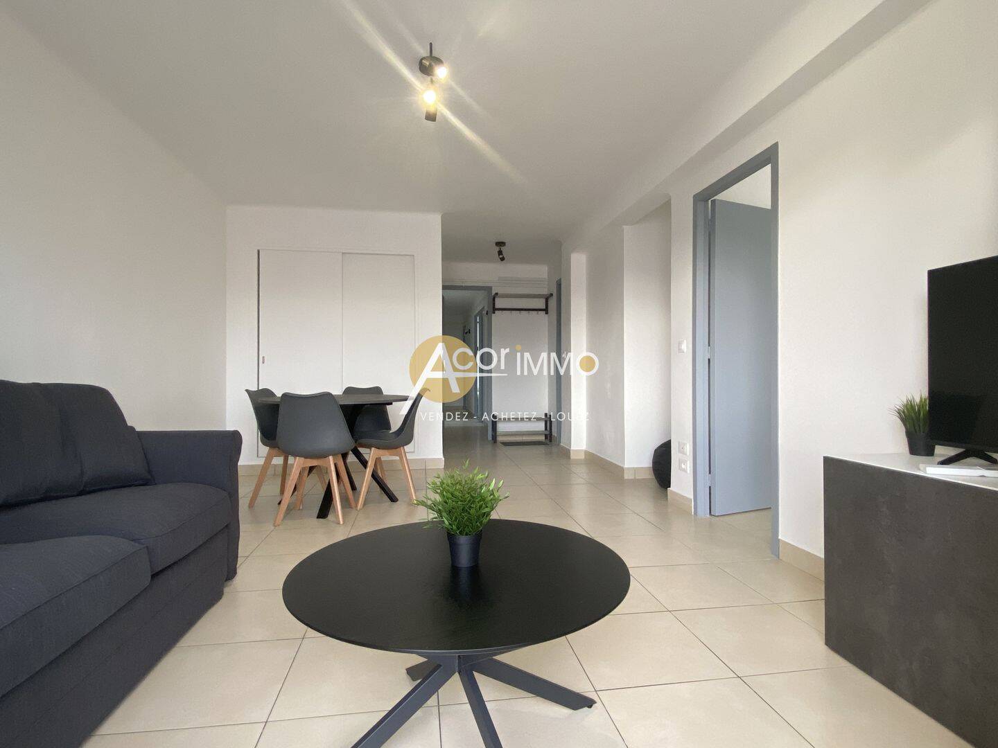 1 pièce 25 m² · à Toulon · 25 m² · 410 €