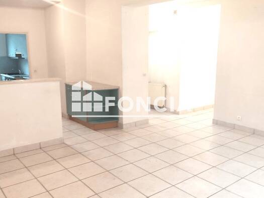 Appartement à louer 949 € 3 pièces 2 chambres 60,1 m² 1er étage Centre Melun 77000