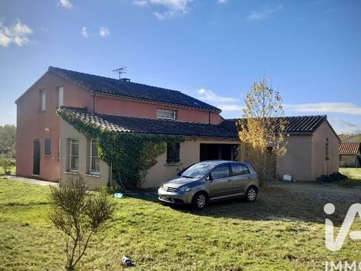 Maison à vendre 229 000 € 7 pièces 6 chambres 150 m² 2 173 m² de terrain Lalbenque 46230