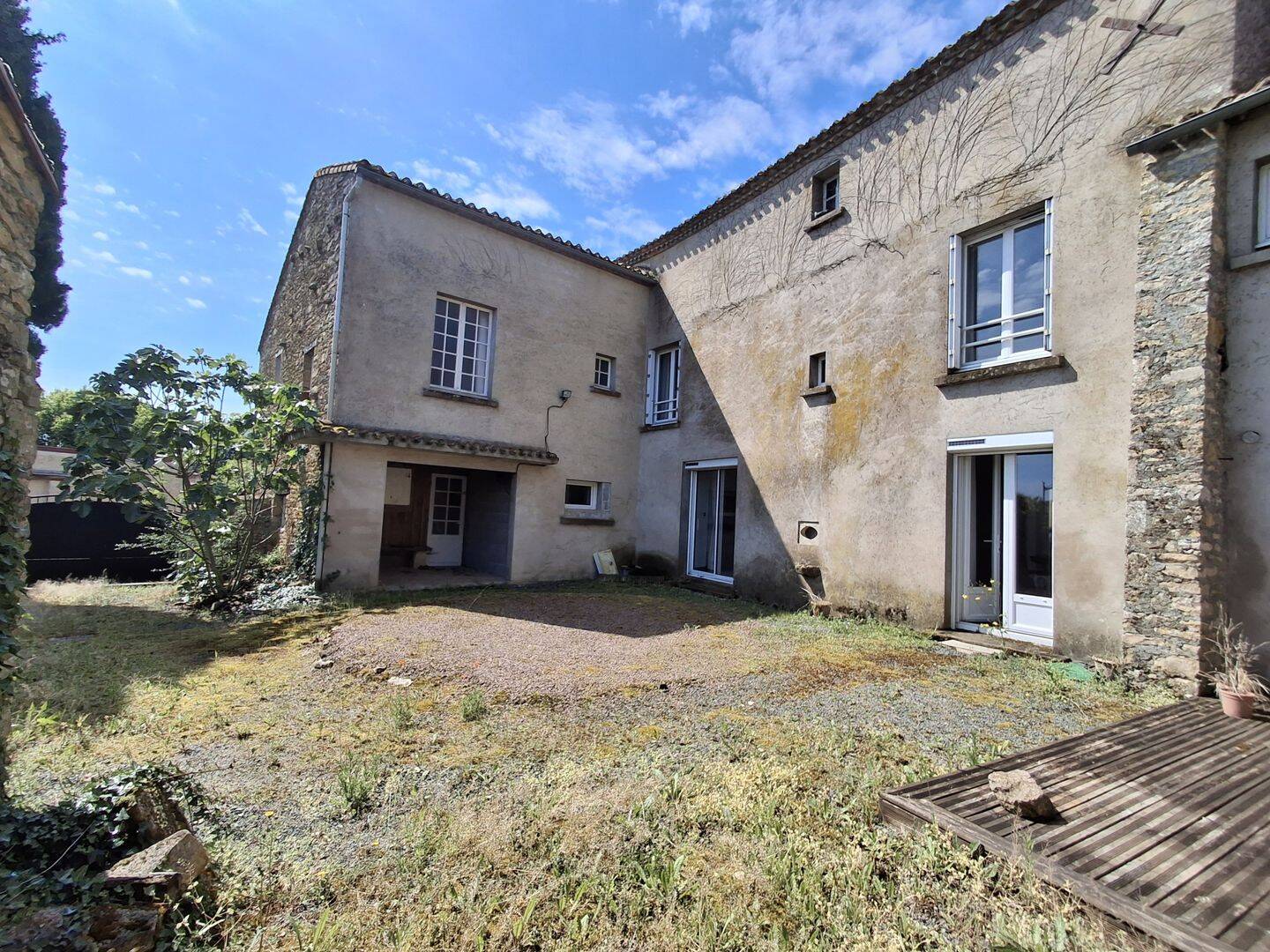 Maison 6 pièces 203 m² · à Saint-Vincent-Sterlanges · 203 m² · 207 900 €
