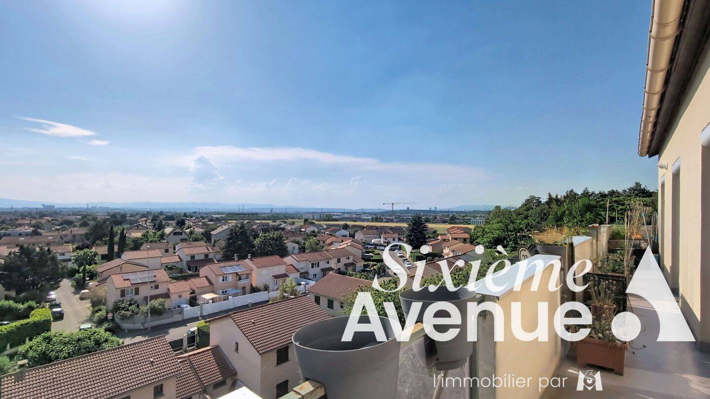 Appartement 5 pièces 98 m² · à Saint-Priest · 98 m² · 219 000 €