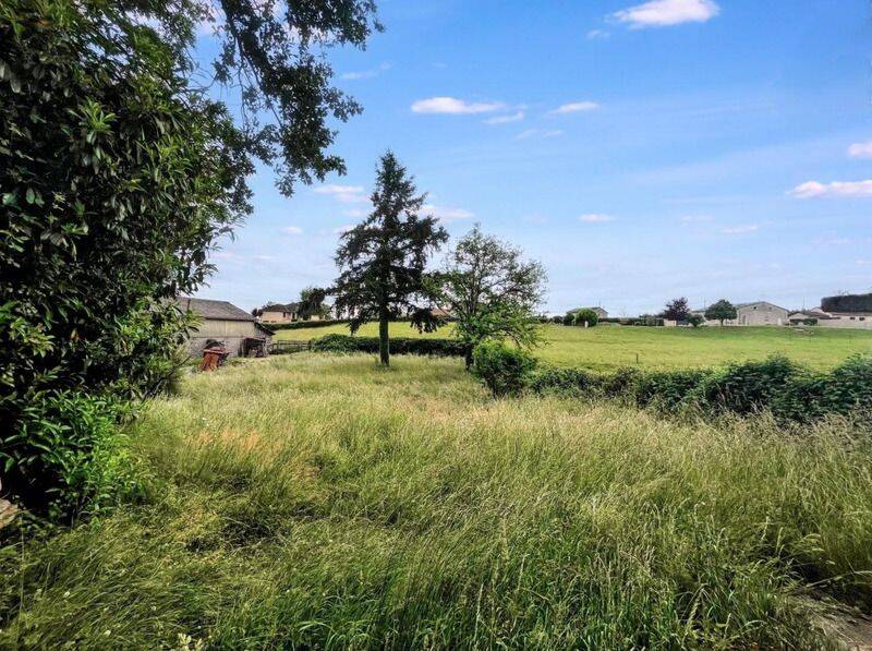 Maison 7 pièces 163 m² · à Chambilly · 163 m² · 99 000 €