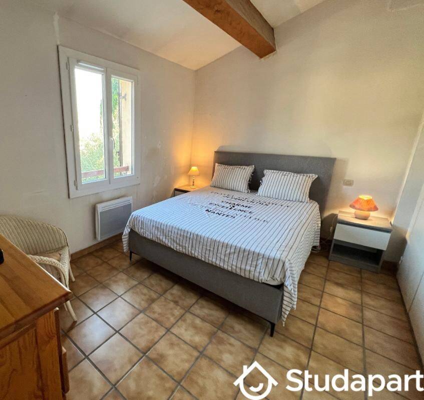 1 pièce 11 m² · à Saint-Raphaël · 11 m² · 680 €