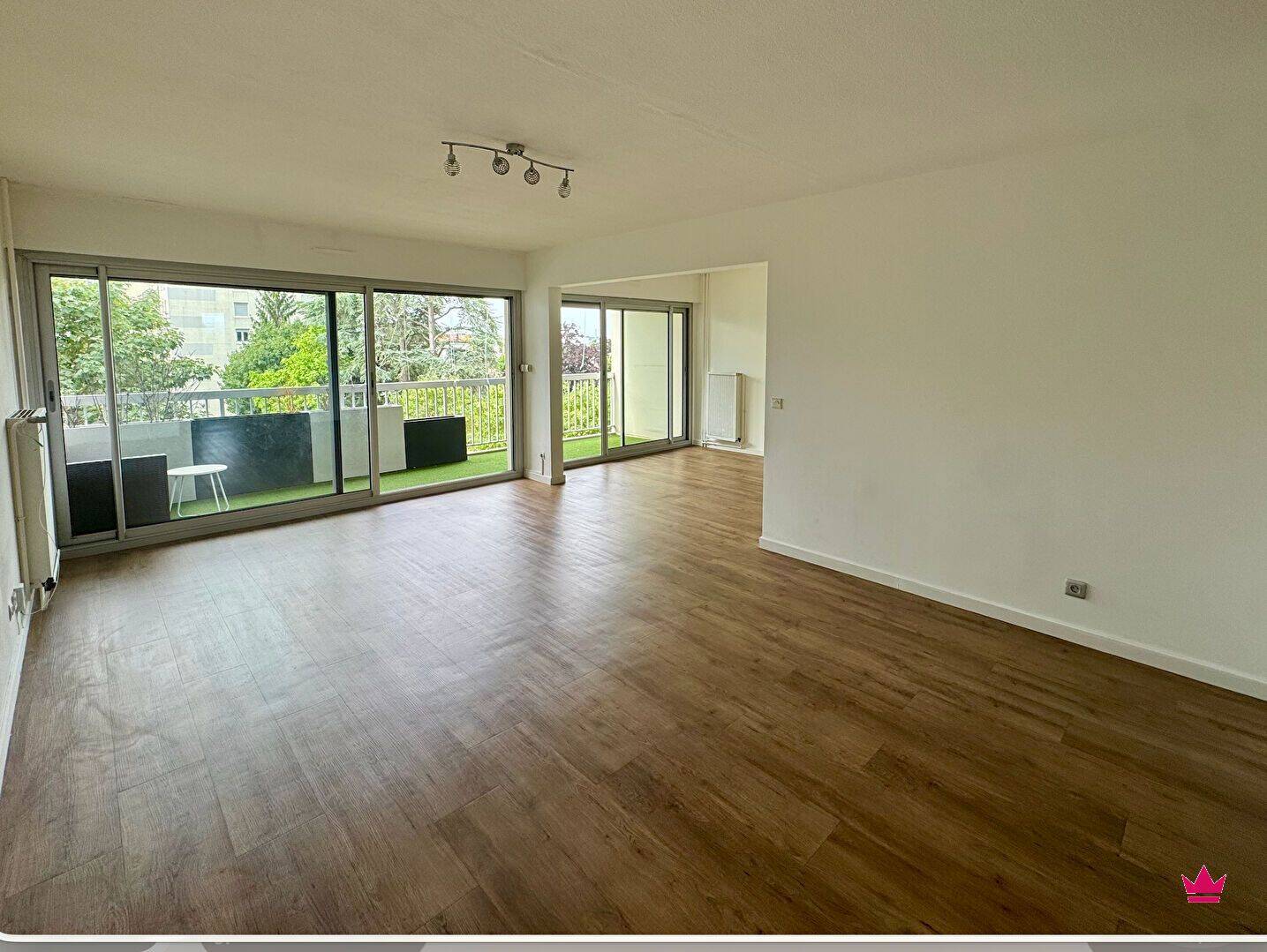 Appartement 4 pièces 89 m² · à Meyzieu · 89,2 m² · 1 300 €