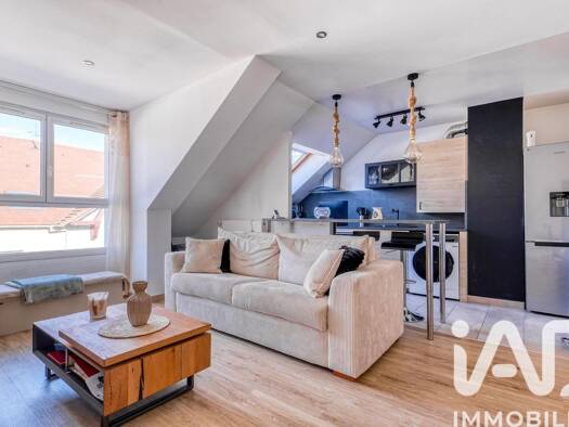 Appartement à vendre 185 000 € 2 pièces 1 chambre 56,1 m² Étage 3/3 Sud Esbly 77450