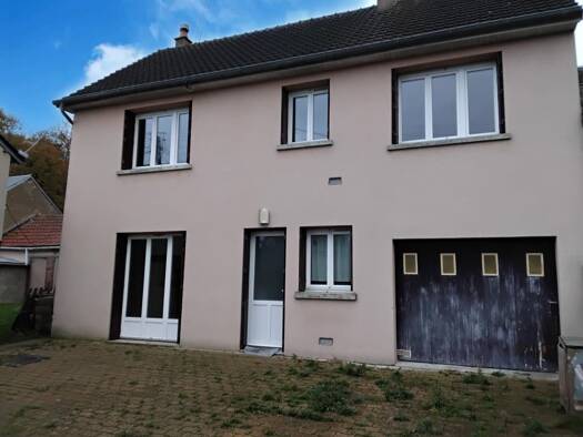 Maison à vendre 110 000 € 5 pièces 3 chambres 138 m² 759 m² de terrain Bonneval 28800