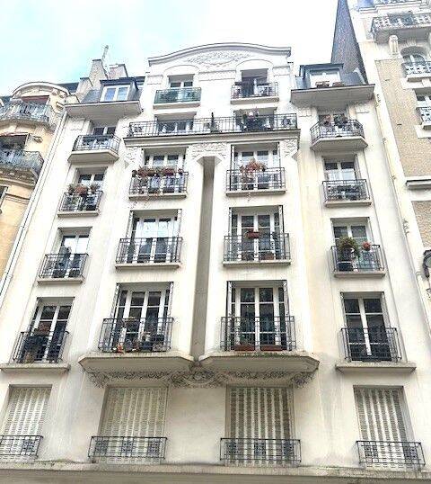 Appartement 1 pièce 22 m² · à Paris 18ème Arrondissement · 22 m² · 239 000 €