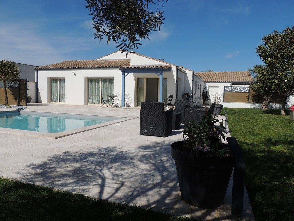 Maison 5 pièces 140 m² · à Angoulins · 140 m² · 771 000 €