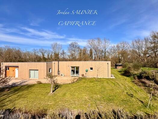 Maison de plain-pied à vendre 318 000 € 7 pièces 3 chambres 180 m² 4 388 m² de terrain Sorèze 81540