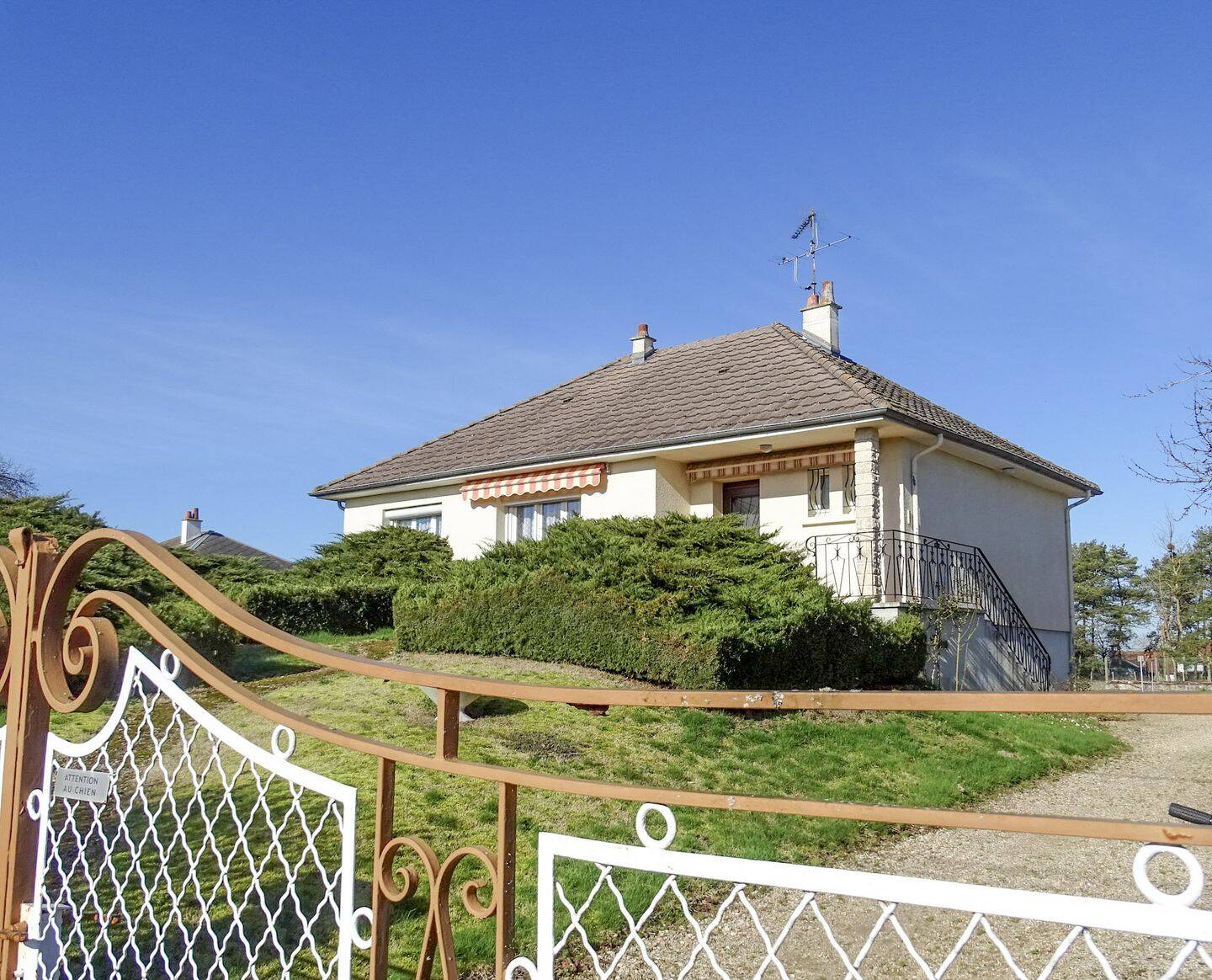 Maison 5 pièces 77 m² · à La Chapelle-Montmartin · 77 m² · 133 100 €