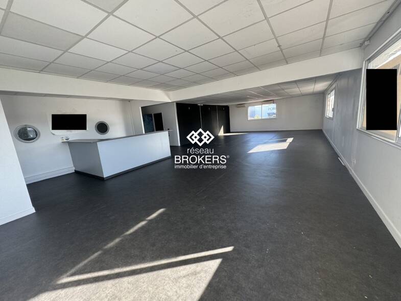 Local commercial à louer 2 695 € 280 m² de surface de vente Beaudésert Mérignac 33700