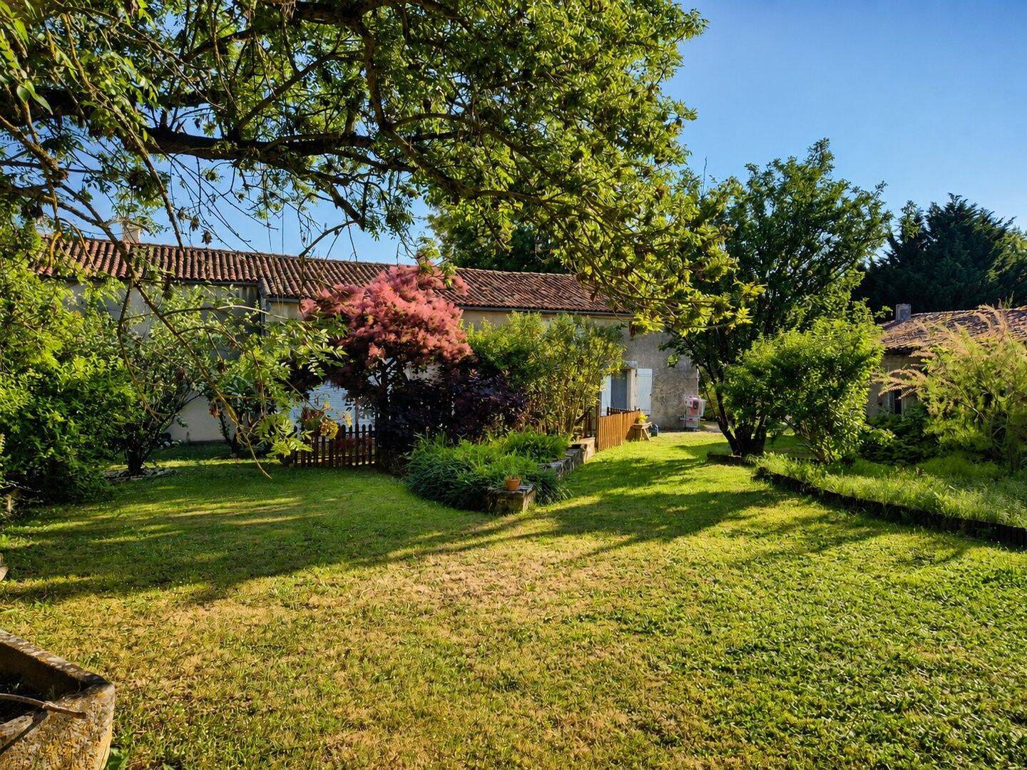 Maison 8 pièces 238 m² · à Bessé · 238 m² · 219 900 €