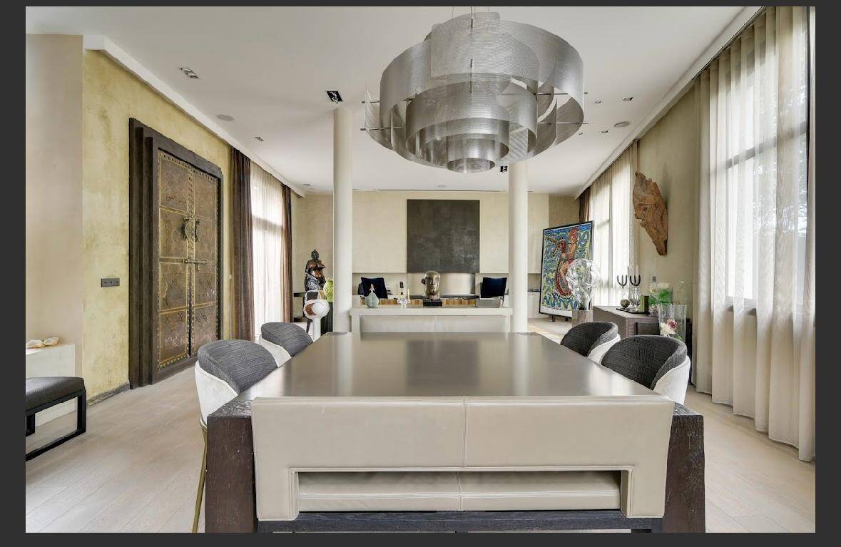 Maison 10 pièces 480 m² · à Vanves · 480 m² · 3 490 000 €