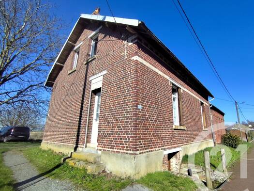 Maison de plain-pied à vendre 105 000 € 4 pièces 2 chambres 71,9 m² 1 175 m² de terrain Beaugies-sous-Bois 60640