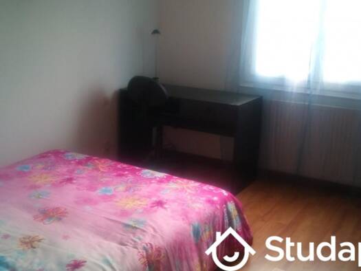Studio à louer 390 € 1 pièce 1 chambre 20 m² RDC Est Lagord 17140