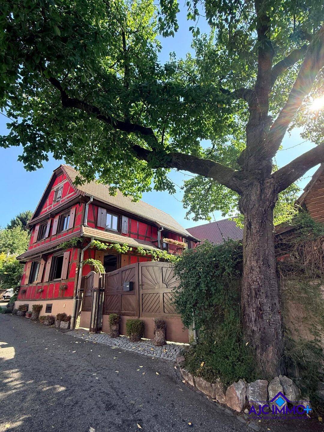 Maison 8 pièces 354 m² · à Olwisheim · 354 m² · 745 500 €