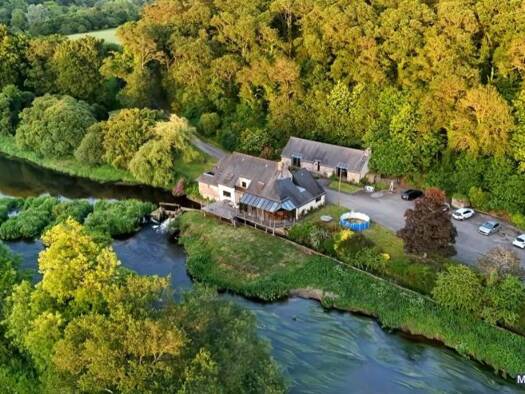 Maison à vendre 852 117 € 3 chambres 409 m² 45 500 m² de terrain Arzano 29300