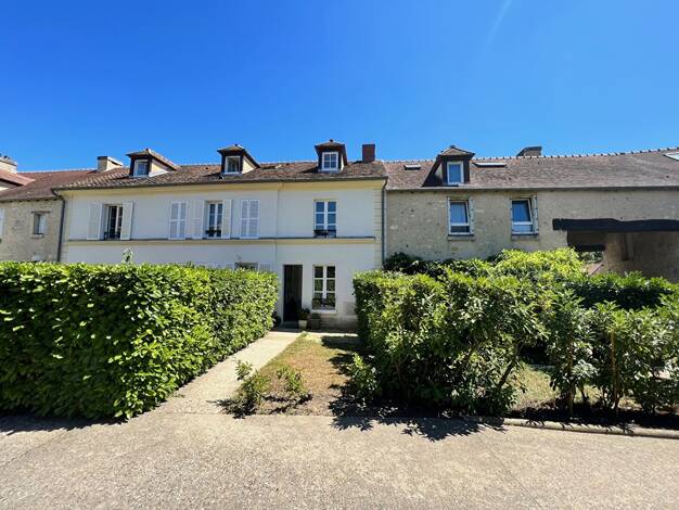 Appartement à vendre 235 000 € 2 pièces 1 chambre 37 m² Étage 2/2 Sud Saint-Nom-la-Bretèche 78860