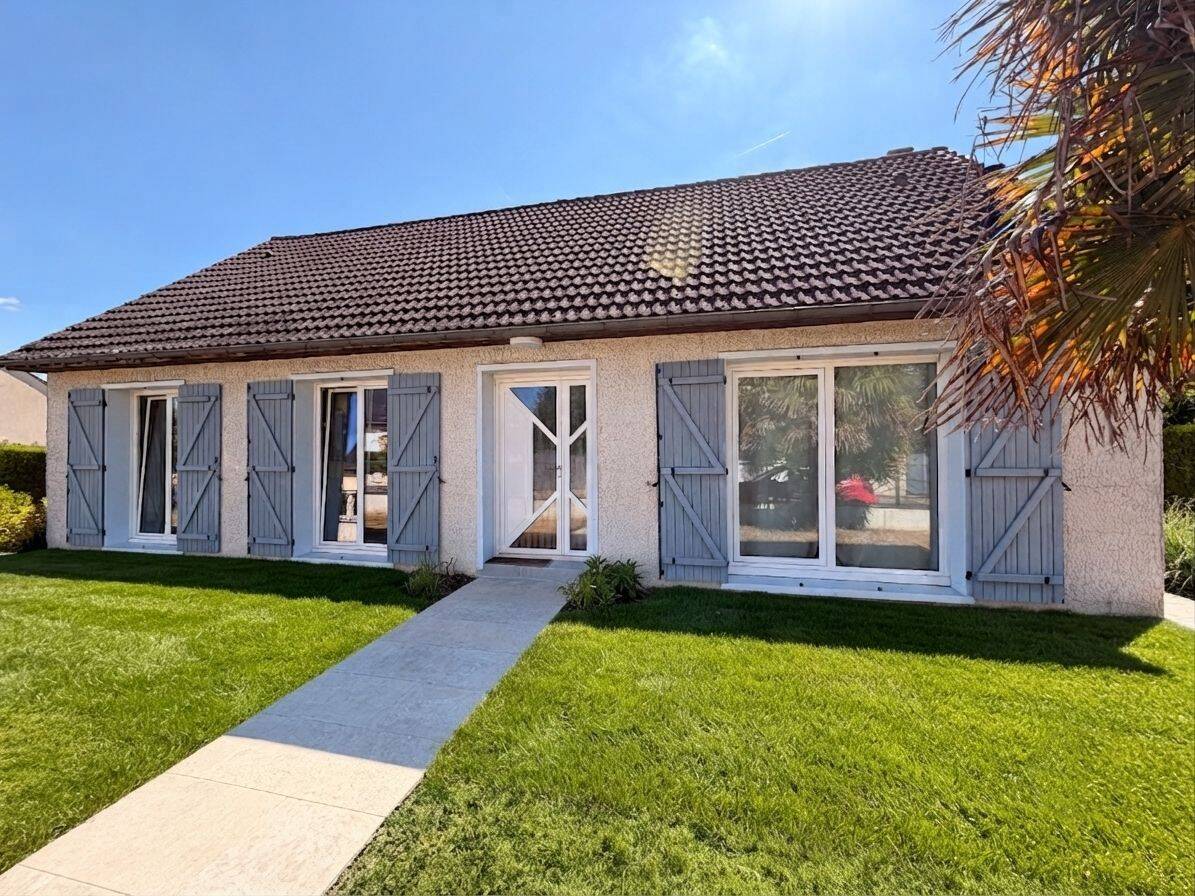 Maison 5 pièces 90 m² · à Saint-Lubin-des-Joncherets · 90 m² · 231 000 €
