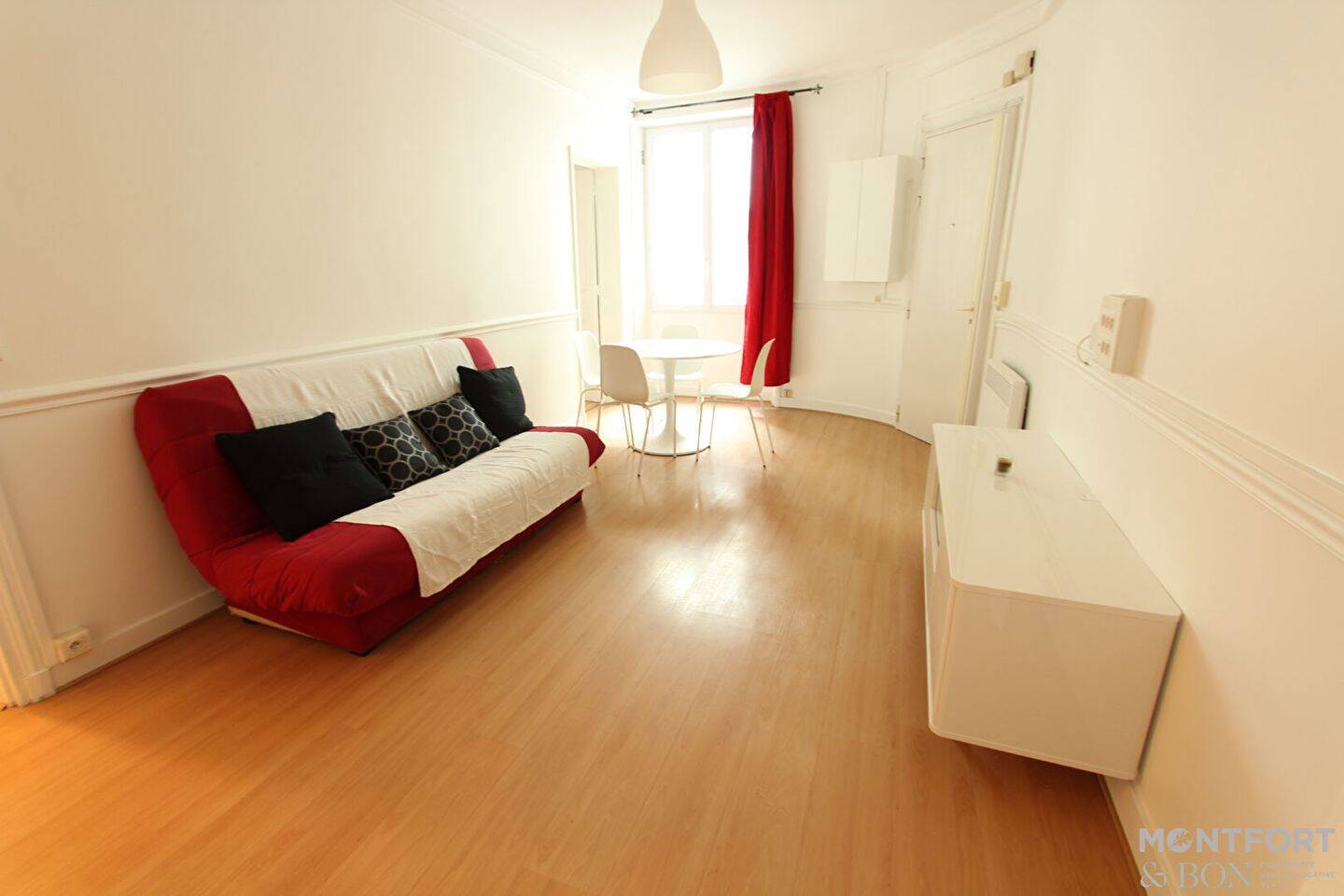 Appartement 2 pièces 42 m² · à Paris 1er Arrondissement · 42 m² · 1 621 €