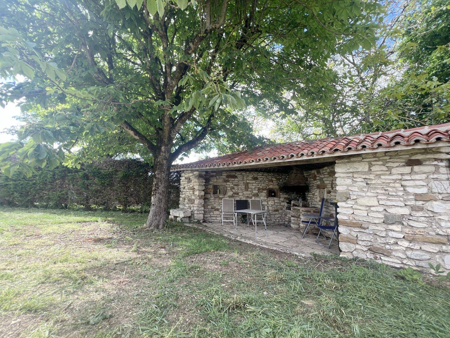 Maison 6 pièces 131 m² · à Avanton · 131 m² · 240 000 €