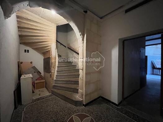 Immeuble à vendre 425 000 € 230 m² Centre Ville-Mejan-La Cité Arles 13200