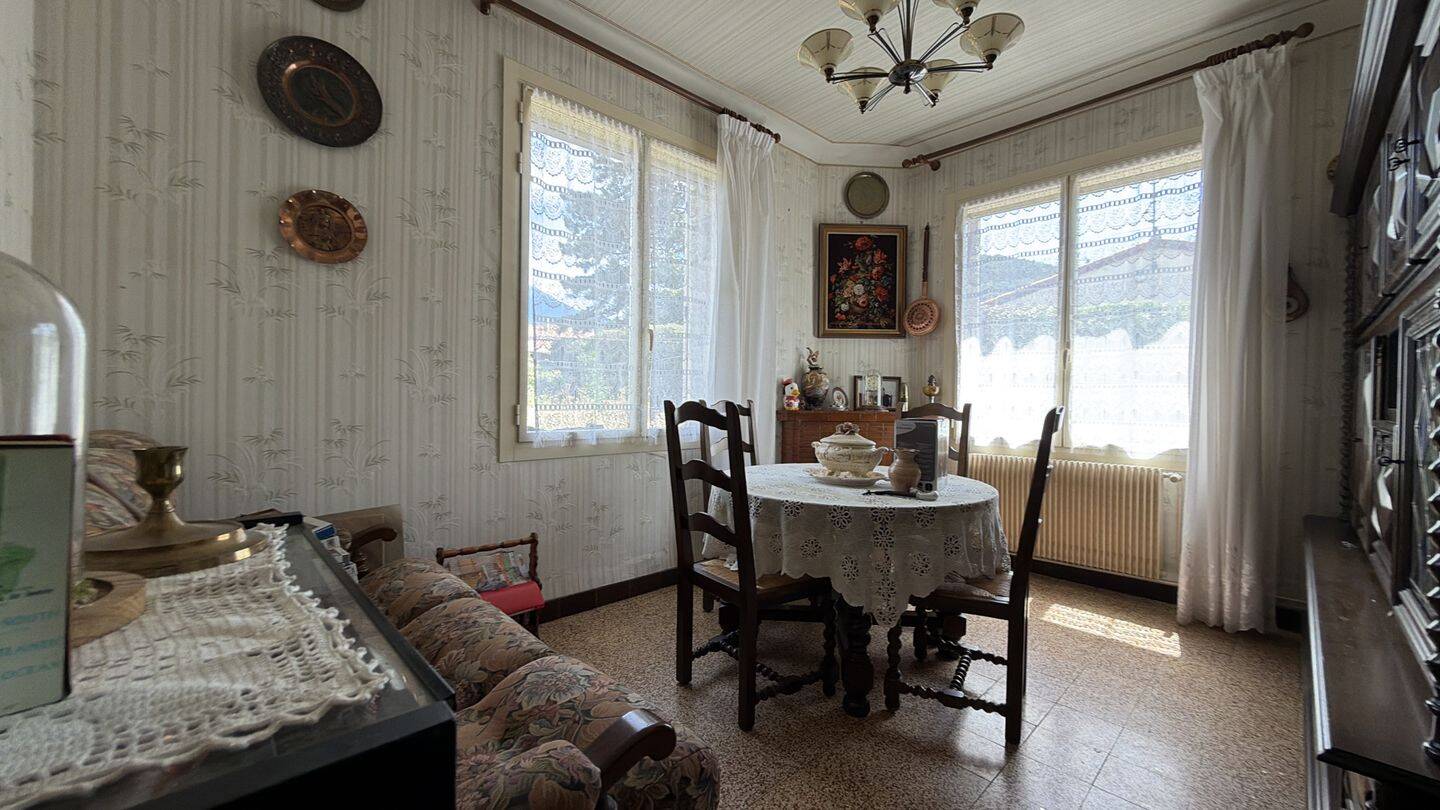 Maison 6 pièces 148 m² · à Ria-Sirach · 148 m² · 240 000 €