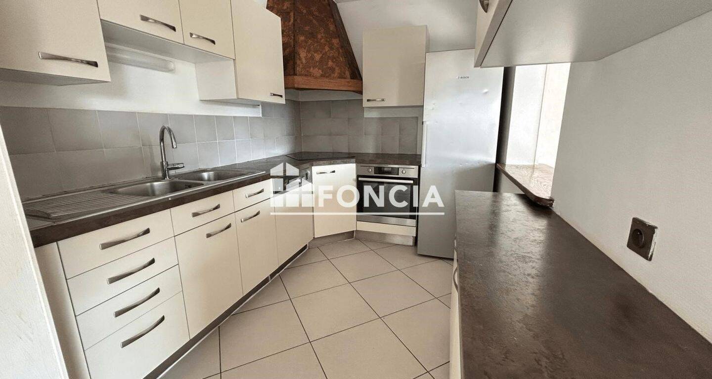 Appartement 5 pièces 120 m² · à Villette-d'Anthon · 120,1 m² · 1 110 €