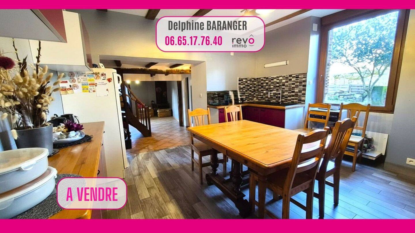 Maison 7 pièces 214 m² · à Vezins · 214 m² · 210 000 €