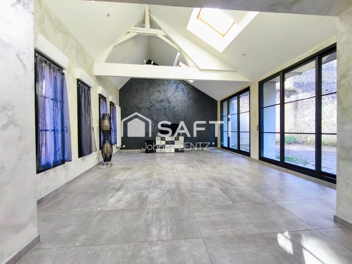 Maison 6 pièces 156 m² · à Monts · 156 m² · 280 000 €