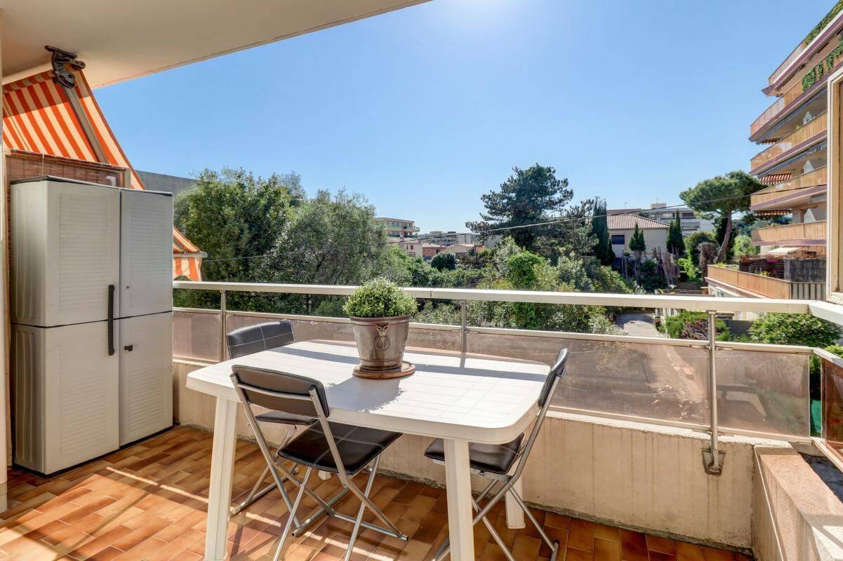 Appartement 2 pièces 47 m² · à Saint-Laurent-du-Var · 47 m² · 295 000 €