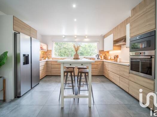 Pavillon à vendre 489 000 € 7 pièces 5 chambres 165 m² 842 m² de terrain Thil 54880