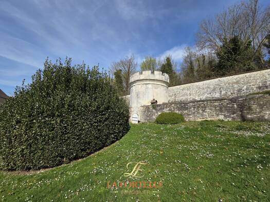 Maison à vendre 1 355 000 € 16 pièces 7 chambres 523 m² Brueil-en-Vexin 78440